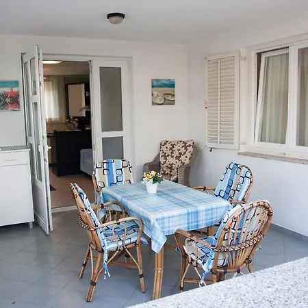 Silvia Apartman