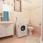 Silvia Apartment *