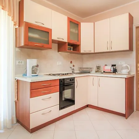 Silvia Apartment Porec