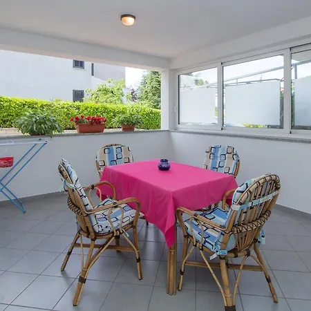 Silvia Apartment