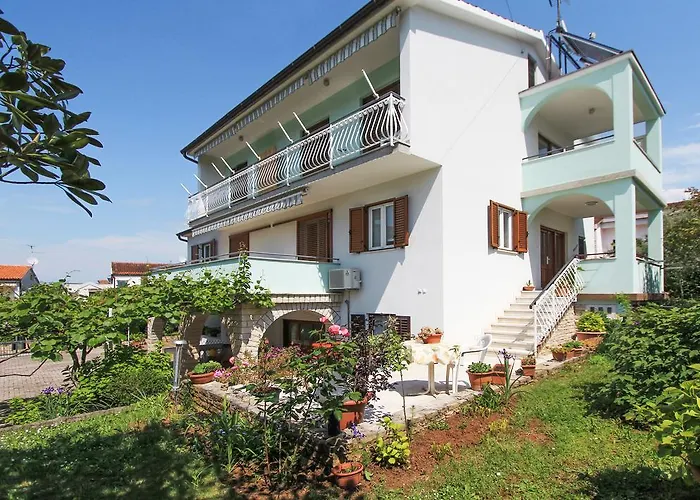 Silvia * Πόρετς